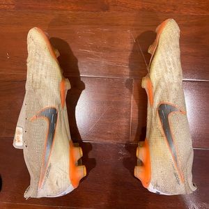 Men’s Nike Mercurial Vapor 12 Elite FG Soccer Cleats